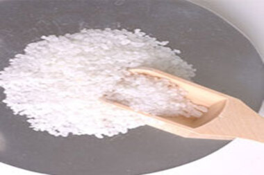 جوهر نمک برای مصارف تمیز کنندگی و جرم زدایی